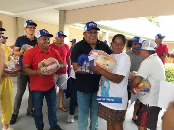 Natal Solidário em Barão de Grajaú-MA: Família Resende realiza distribuição de cestas básicas e peixes.(Imagem:FlorianoNews)