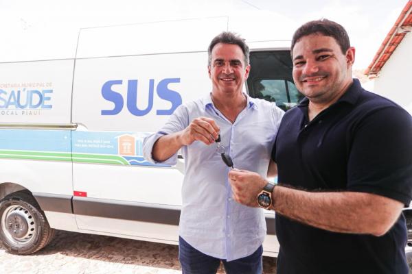 Em Cocal, em meio a uma multidão, Ciro Nogueira entrega obras e anuncia benefícios para população(Imagem:Ascom)