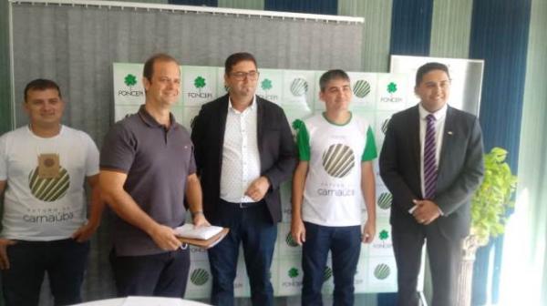 FONCEPI realiza palestra sobre extrativismo da palha de carnaúba em Floriano.(Imagem:FlorianoNews)