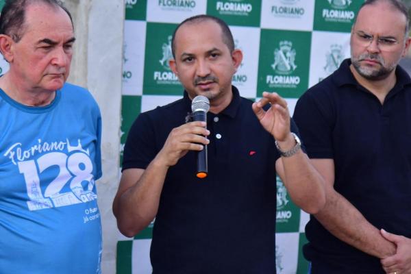https://floriano.pi.leg.br/camarafloriano/noticia/exibir/?id=14852(Imagem:Divulgação/CMF)