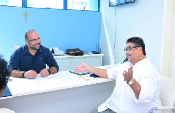 Vereador Joab Curvina recebe representantes da UESPI para discutir autonomias e situação acadêmica(Imagem:Reprodução/Instagram)