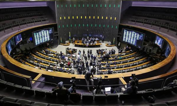 Votação da PEC da blindagem no plenário da câmara dos deputados, presidida pelo dep.Hugo Motta.(Imagem:Kayo Magalhaes/Câmara dos deputados)