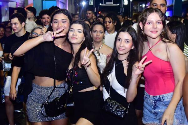 Arrastão com Durval Lelys marca Estreia da Folia de Carnaval em Floriano (Imagem:Secom)