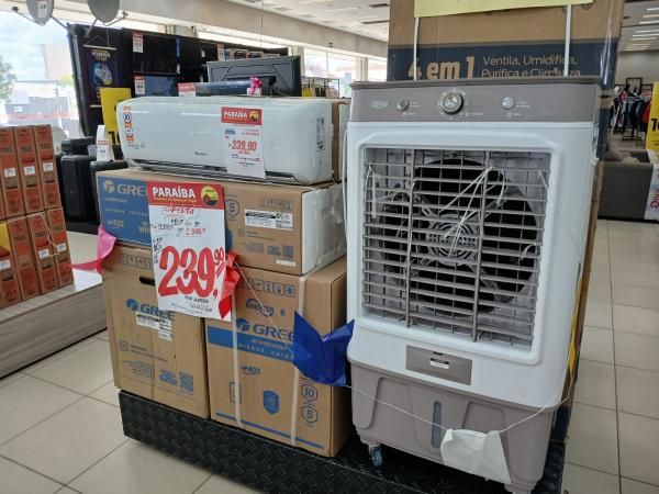 Gerente F. Costa anuncia Arraiá no Armazém Paraíba de Floriano com ofertas especiais para o São João(Imagem:FlorianoNews)