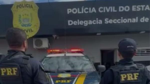 Homem foi preso pela Pol&iacute;cia Rodovi&aacute;ria Federal (PRF) durante fiscaliza&ccedil;&atilde;o em BR no Piau&iacute;.(Imagem:Divulga&ccedil;&atilde;o/PRF)