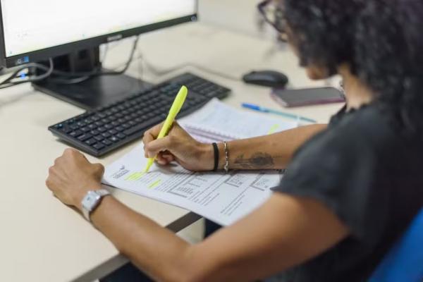 Piau&iacute; prev&ecirc; 30 mil vagas para forma&ccedil;&atilde;o profissional at&eacute; 2027; veja programas.(Imagem:Rayane Mainara/ Cagece)