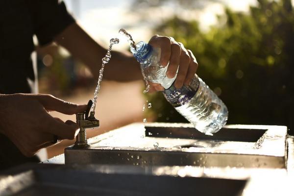 Durante seca no Piauí, especialistas recomendam beber muita água.(Imagem:Agência Brasília/Divulgação)