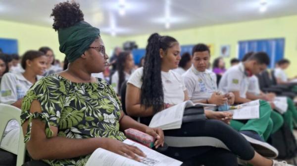 A primeira revisão Esquenta Enem aconteceu no último domingo (2) no município de Angical.(Imagem:Divulgação)