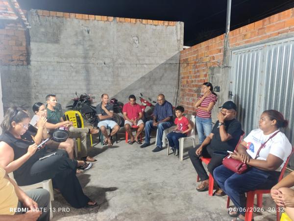 Moradores iniciam processo de cria&ccedil;&atilde;o de associa&ccedil;&atilde;o no Conjunto Filadelfo Freire, em Floriano.(Imagem:FlorianoNews)