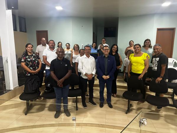 Câmara de Barão de Grajaú recebe apresentação do Plano de Cargos e Carreiras dos Servidores Municipais(Imagem:Divulgação)