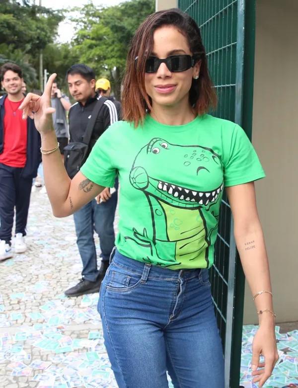 Anitta vota no Rio de Janeiro.(Imagem:Manuela Scarpa/ Brazil News)