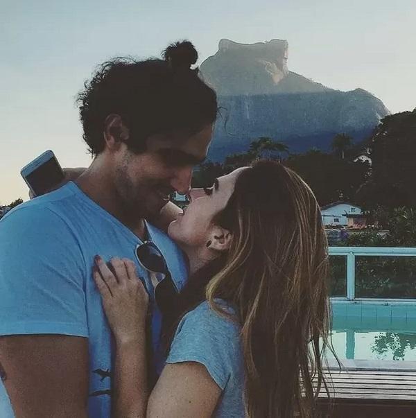 Renato Góes e Tatá Werneck namoraram pouco mais de seis meses em 2015.(Imagem: Reprodução/Instagram)