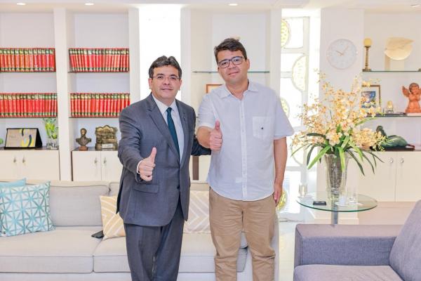Governador Rafael Fonteles, ao lado do secretário de Segurança, Chico Lucas.(Imagem:Gabriel Paulino)