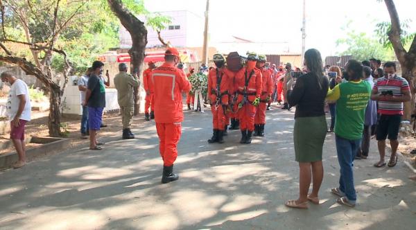 Marcha fúnebre homenageia bombeiro que morreu durante acidente na BR-316(Imagem:Reprodução)