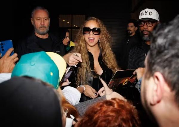 Mariah Carey chega ao Brasil para o The Town.(Imagem:Brazil News)