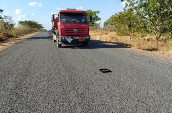 Governo já recuperou mais de 15 km da PI 218 de Jerumenha a Guadalupe.(Imagem:Divulgação)