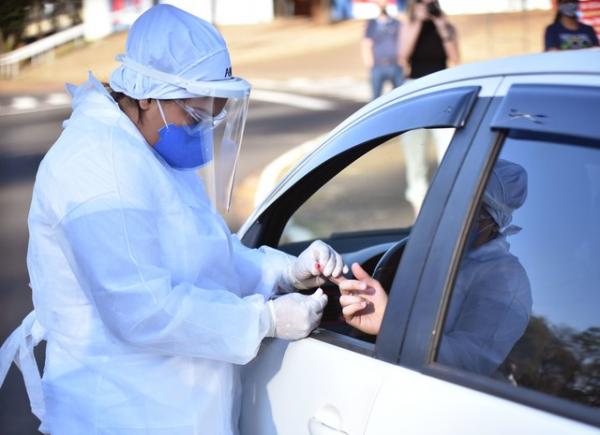 Teste rápido coronavírus Covid-19 em drive-thru.(Imagem:André Santos/Prefeitura de Uberaba)