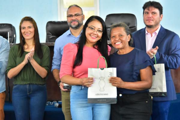 Câmara Municipal de Floriano oferece café da manhã em homenagem ao Dia da Mulher.(Imagem:CMF)