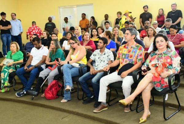 Carnaval 2026 é lançado e promete agitar Floriano com programação para todos os públicos.(Imagem:Reprodução/Instagram)