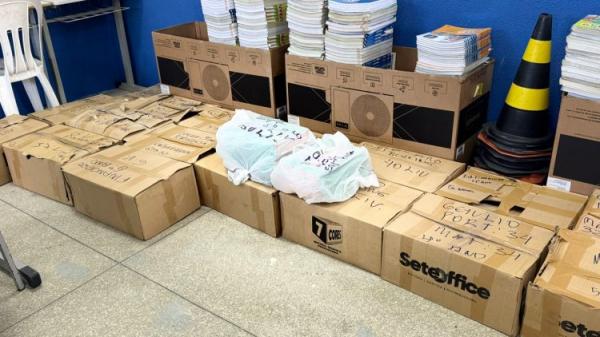 Prefeitura de Floriano realiza entrega de livros para alunos da rede municipal(Imagem:Secom )