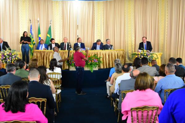 Sessão Solene concede títulos de cidadania em homenagem aos 126 anos de Floriano(Imagem:CMF)
