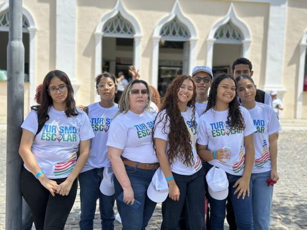 Projeto Tour da Memória conecta estudantes das escolas estaduais ao patrimônio histórico e cultural de Teresina(Imagem:Ascom Seduc)