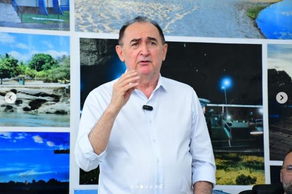 Prefeito de Floriano, Antônio Reis.(Imagem:Secom)