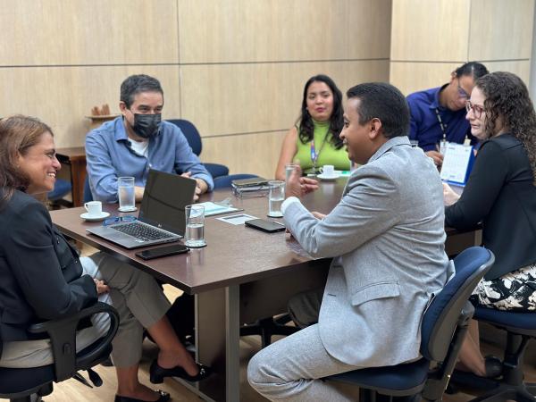 Deputado Dr. Francisco Costa intensifica luta pela implantação do curso de Medicina em Floriano.(Imagem:Reprodução/Instagram)