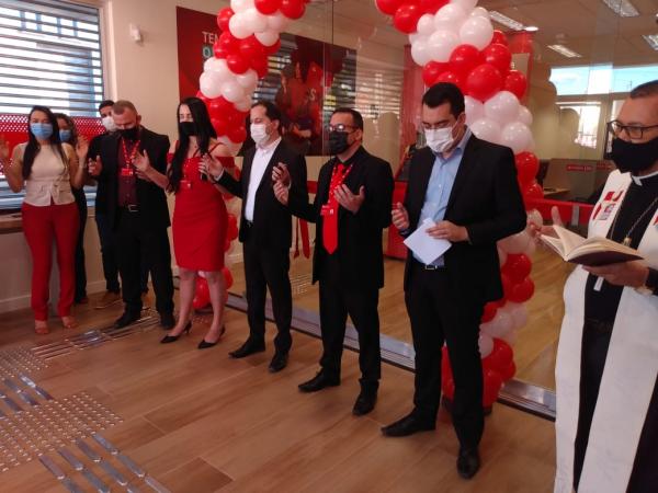 Inaugurado em Floriano o Banco Santander(Imagem:FlorianoNews)