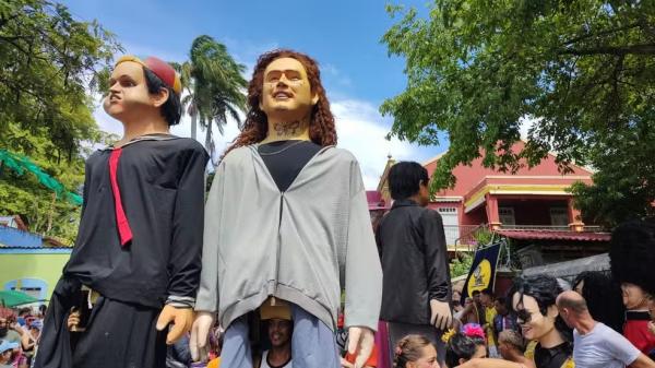 Desfile dos bonecos de Olinda neste carnaval.(Imagem:Ricardo Labastier/Titular Fotografia)