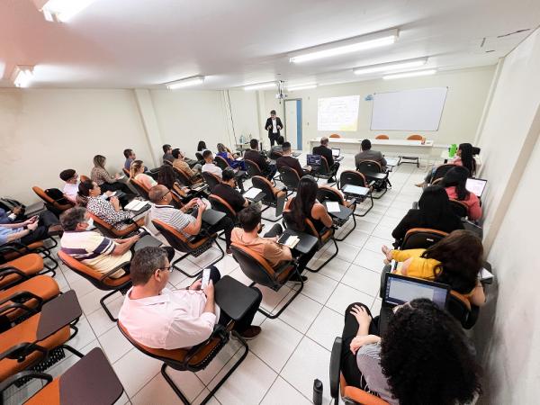 As equipes participaram de dinâmicas e refletiram sobre as estratégias a serem utilizadas pela empresa.(Imagem:Divulgação)