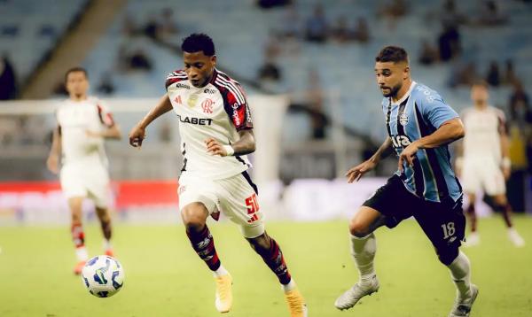 Em momentos distintos, Flamengo e Grêmio se enfrentam no Maracanã.(Imagem:Adriano Fontes/Flamengo/Direitos Reservados)