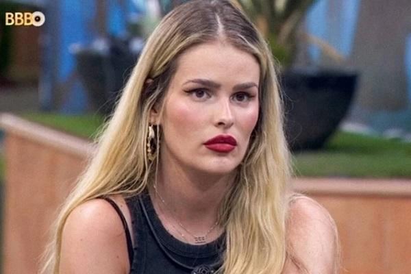 Yasmin Brunet foi acusada de ser racista com Davi Brito dentro do BBB 24 após comentários sobre o brother(Imagem:Divulgação)