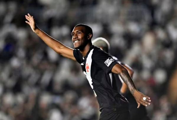 Com Rayan na mira ap&oacute;s sa&iacute;da de Semenyo, Bournemouth arrecadou mais de R$ 1,8 bi nas &uacute;ltimas janelas(Imagem:Andr&eacute; Dur&atilde;o)