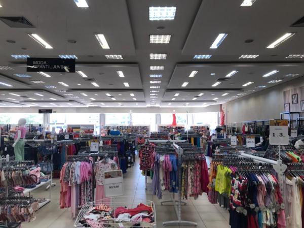 Armazém Paraíba reinaugura setor de moda em um evento especial de transformação e ofertas.(Imagem:FlorianoNews)