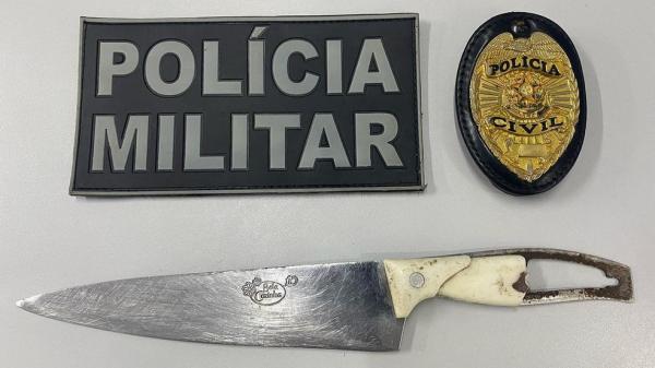Faca utilizada no crime foi apreendida pela Polícia Militar do Piauí(Imagem:Divulgação)