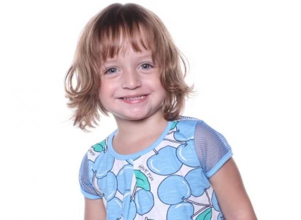 Alice Brasil, de 4 anos, morreu após penteadeira cair sobre ela dentro de escola em Teresina.(Imagem:Arquivo pessoal)