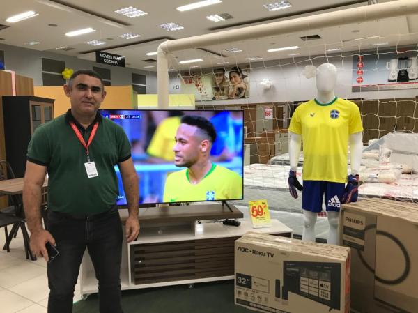 F. Costa, gerente do Aramzém Paraíba.(Imagem:FlorianoNews)