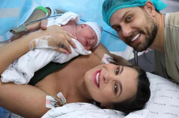 Nasce Victoria, segundo filho de Kamilla Salgado e Elieser Ambrósio.(Imagem:Fernanda Toigo)