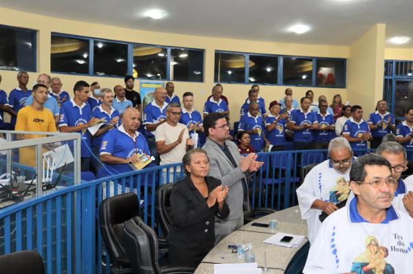 Câmara Municipal homenageia o Terço dos Homens Mãe Rainha com sessão solene.(Imagem:CMF)