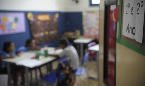 Escola municipal Levy Miranda na ilha de Marambaia, baia de Sepetiba, sul do estado.(Imagem:Tânia Rêgo/Agência Brasil)
