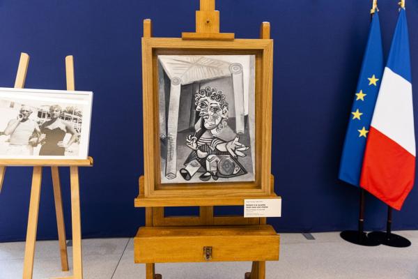 Filha de Picasso doa obra Menino com pirulito sentado embaixo de uma cadeira e outras oito pinturas para museu dedicado ao pintor espanhol na França(Imagem:Divulgação)