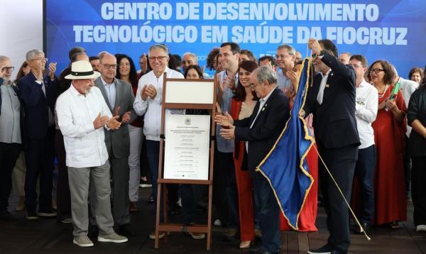 Presidente Lula inaugurou nova sede do centro tecnol&oacute;gico da Fiocruz.(Imagem:Rovena Rosa/Ag&ecirc;ncia Brasil)