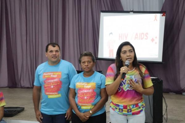 Bloco da Prevenção promove conscientização entre adolescentes sobre IST no CEEP Calisto Lobo.(Imagem:Secom)