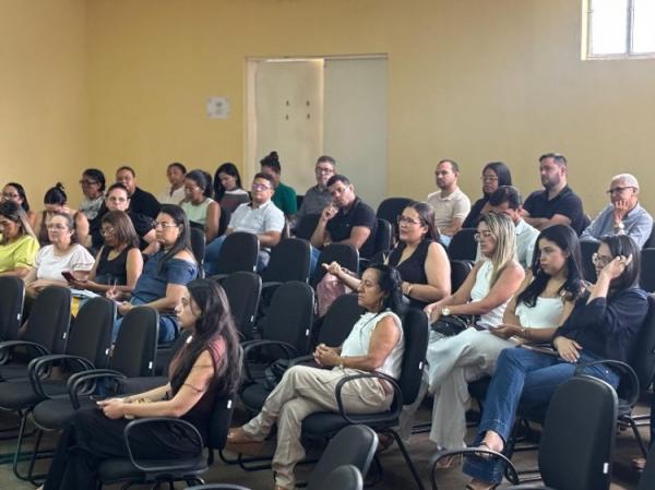 Controladoria de Floriano promove capacita&ccedil;&atilde;o para fiscais de contratos.(Imagem:Secom)