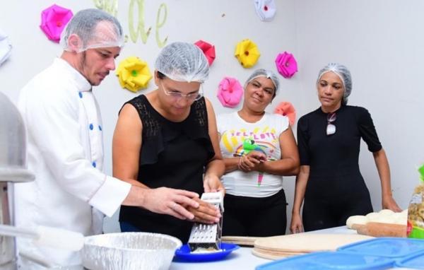 Prefeitura de Floriano oferece cursos profissionalizantes gratuitos no mês de maio(Imagem:Reprodução/Instagram )