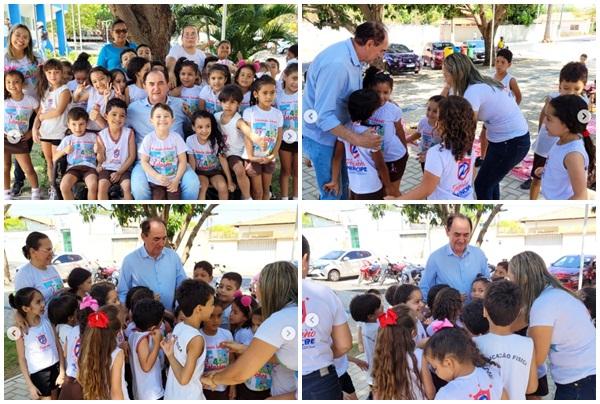 Alunos da Escola Pequeno Príncipe celebram o Dia da Árvore com piquenique na praça da Prefeitura.(Imagem:Reprodução/Instagram)