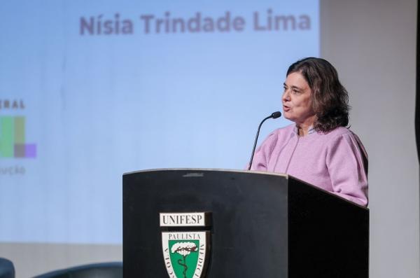 Nísia Trindade, ministra da Saúde.(Imagem:Walterson Rosa/Ministério da Saúde)