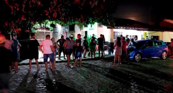 Dono de bar é assassinado a tiros em Piripiri.(Imagem:Ronaldo Mota / Meio Norte)