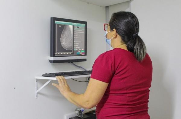 Desde o início do projeto, os caminhões da mamografia da Sesapi já realizaram 49.955 mil exames em mulheres de 40 a 69 anos.(Imagem:Divulgação)